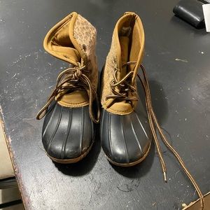 Kids duck boots